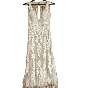 BHLDN Monarch Wedding Gown size 10 altered to 5’3 tall